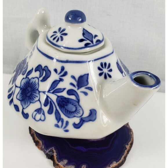 1950's Nantucket Chinese Porcelain Blue White Floral Teapot Octagon Shape w/Lid - Picture 11 of 16